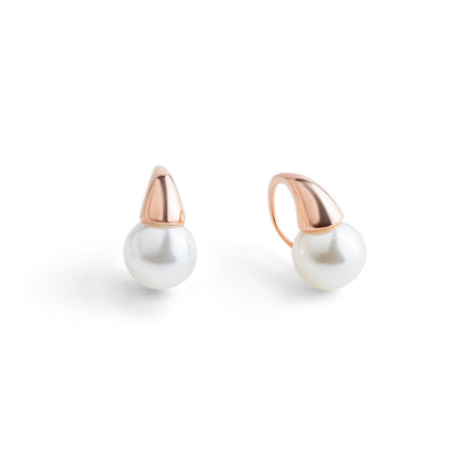 Pearl drop earrings